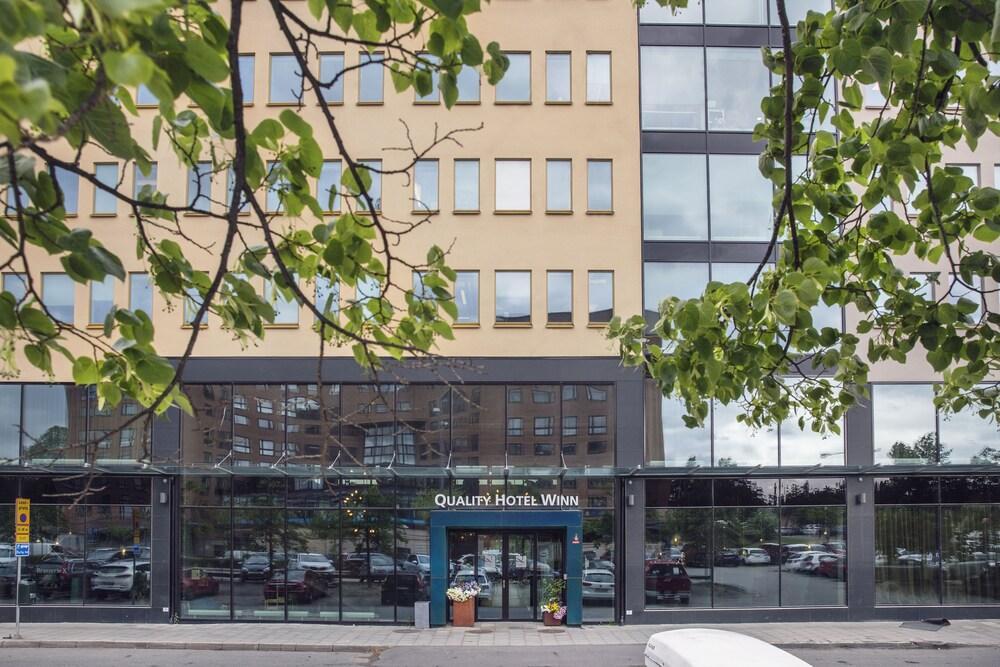Quality Hotel Winn Ханинге Экстерьер фото