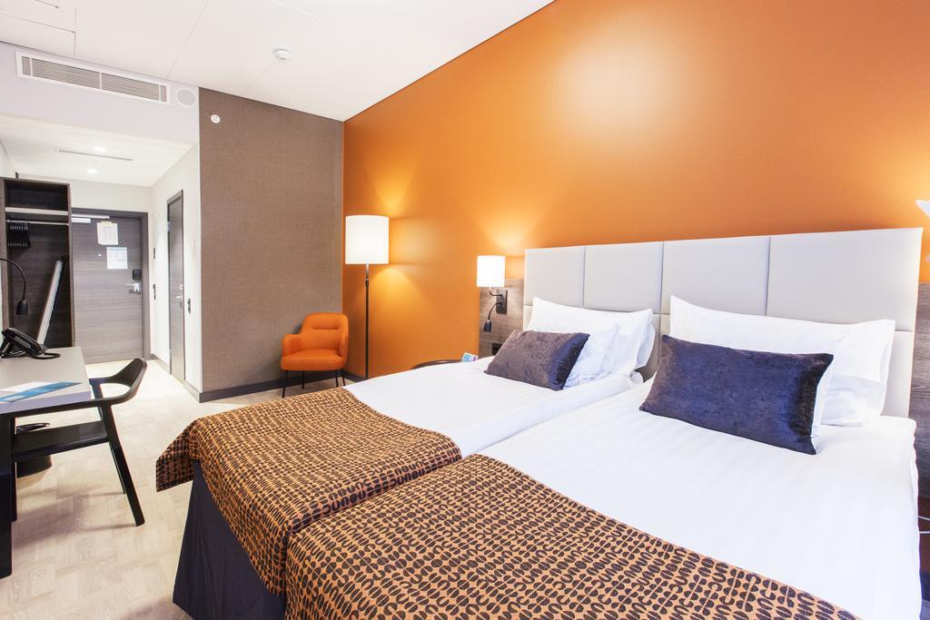 Quality Hotel Winn Ханинге Экстерьер фото