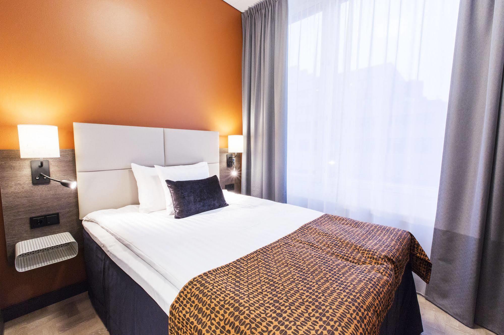 Quality Hotel Winn Ханинге Экстерьер фото