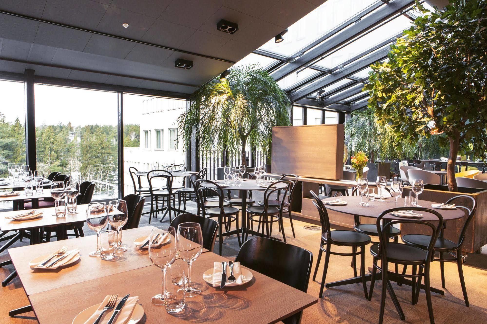 Quality Hotel Winn Ханинге Экстерьер фото